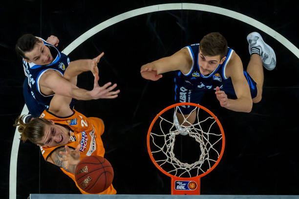 战略布局中 战略布局中