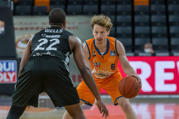 的比赛中继 的比赛中继