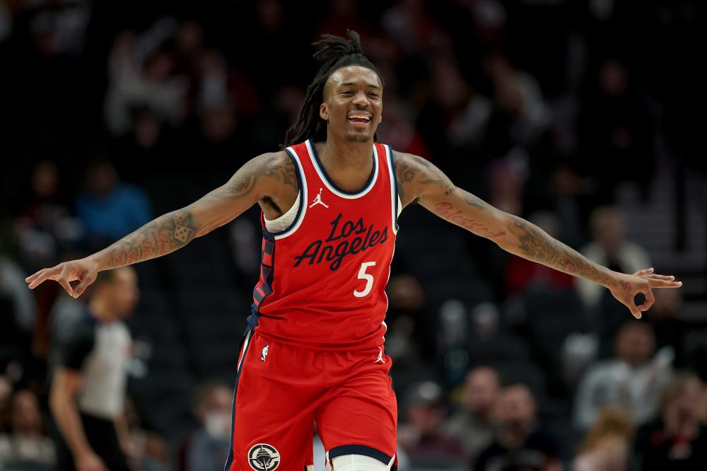 体育中超：重庆逆转华夏取得两连胜