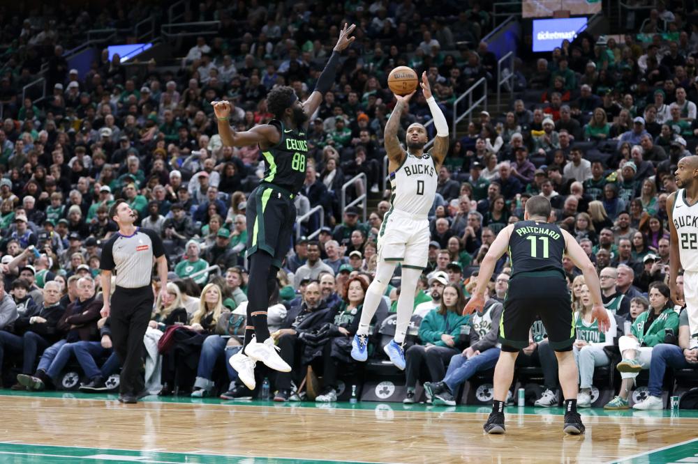 秀的中场球 秀的中场球