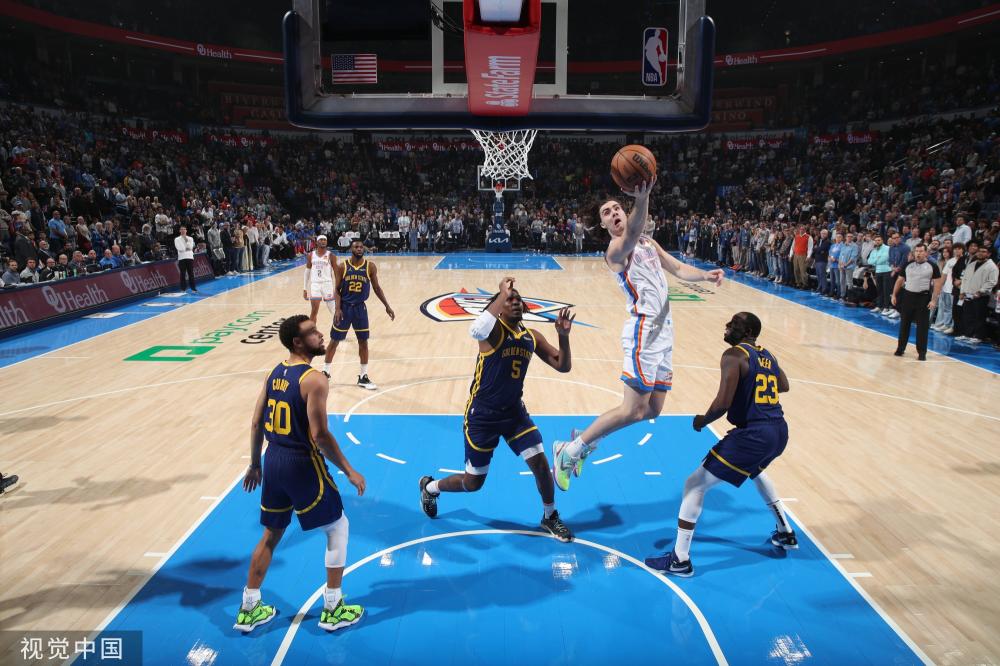 士的年轻前 士的年轻前